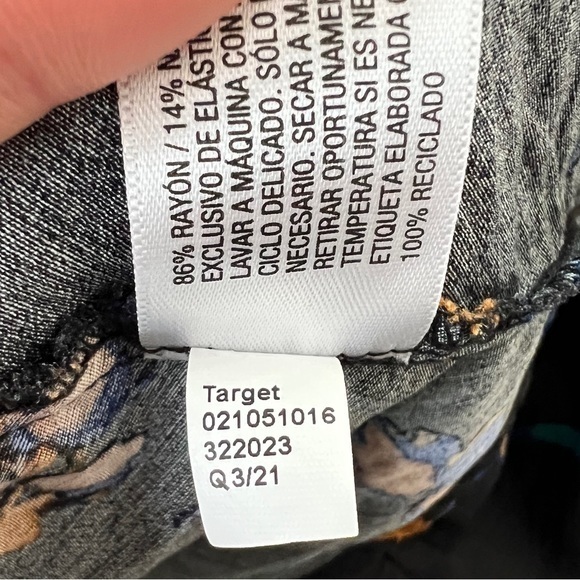 Ava &‎ Viv Women's Top Size X
Black Peplum Floral Print Long Sleeve Plus - Picture 5 of 14
